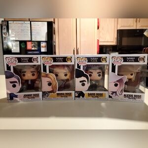 BRAND NEW IN BOXES!!! 8 FUNKO POPS & BOOK!!! FABULOUS SCHITT'$ CREEK BUNDLE!!!